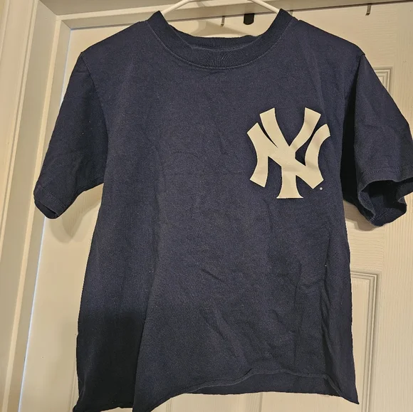 New York Yankees Derek Jeter #2 kids T-shirt. Size: S. - Picture 1 of 5